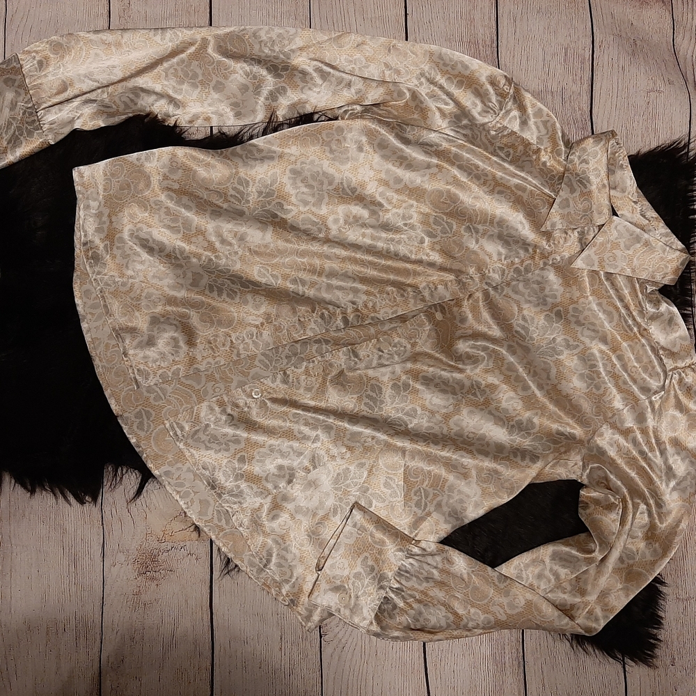 Apostrophe Gray, white and gold long sleeve blouse - Picture 2 of 14